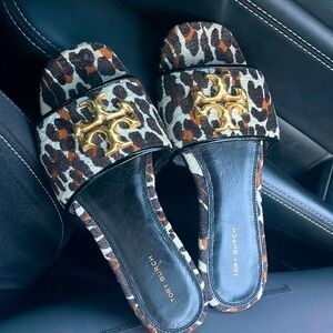 Tory Burch sandals size 6 hardly worn